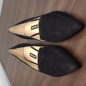 Nine West Size 6.5 Black Abay Suede Loafers